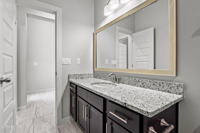 12801 Middlesbrough Avenue, El Paso, TX 79928