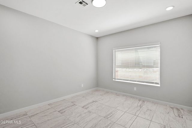 12801 Middlesbrough Avenue, El Paso, TX 79928