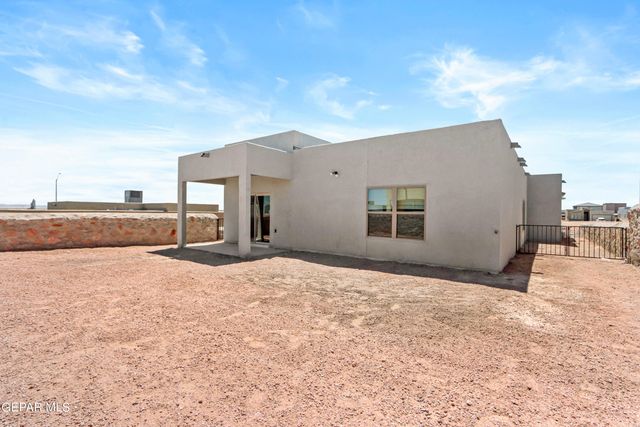 12801 Middlesbrough Avenue, El Paso, TX 79928