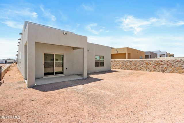 12801 Middlesbrough Avenue, El Paso, TX 79928