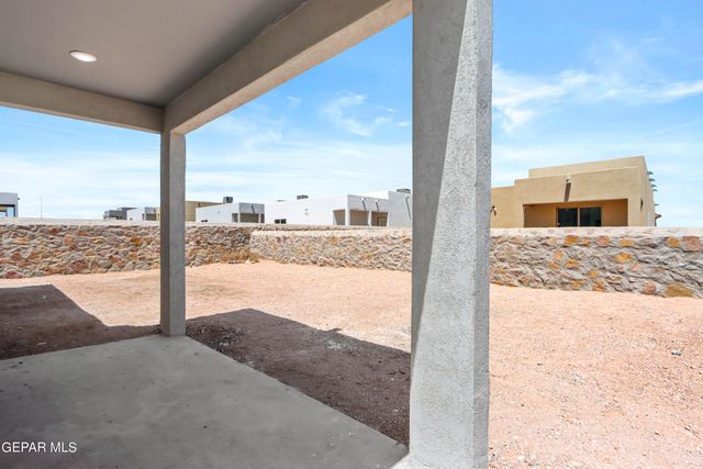 12801 Middlesbrough Avenue, El Paso, TX 79928