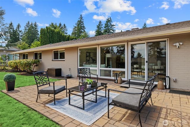 854 170th Place NE, Bellevue, WA 98008