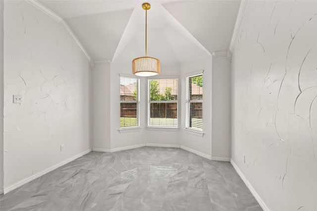 7033 Ridge Crest Drive, North Richland Hills, TX 76182