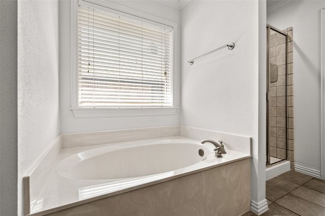 7033 Ridge Crest Drive, North Richland Hills, TX 76182