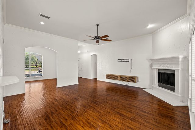 7033 Ridge Crest Drive, North Richland Hills, TX 76182