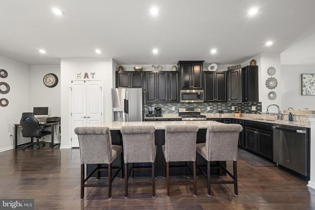 206 LANDING DR, Fredericksburg, VA 22405