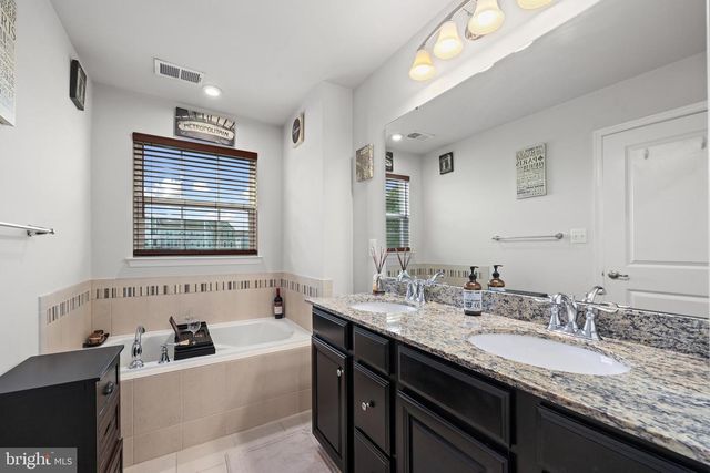 206 LANDING DR, Fredericksburg, VA 22405