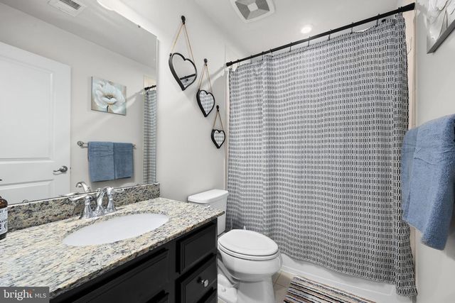 206 LANDING DR, Fredericksburg, VA 22405