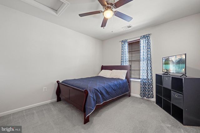 206 LANDING DR, Fredericksburg, VA 22405
