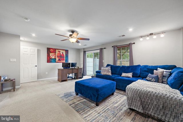 206 LANDING DR, Fredericksburg, VA 22405