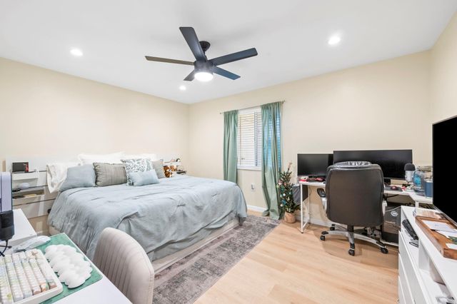 830 SW 9th Street Circle 204, Boca Raton, FL 33486