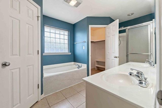 2222 Clara Dr, Searcy, AR 72143