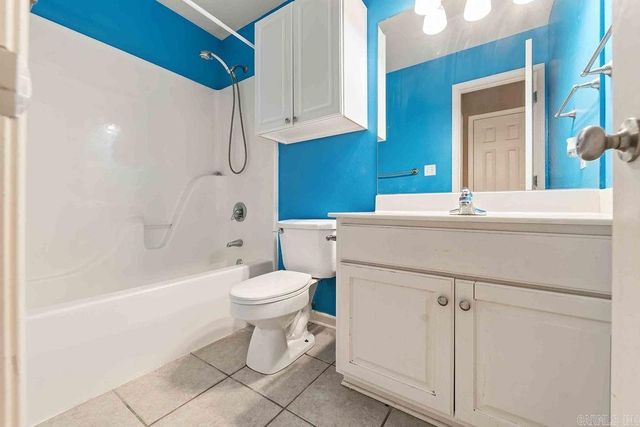 2222 Clara Dr, Searcy, AR 72143