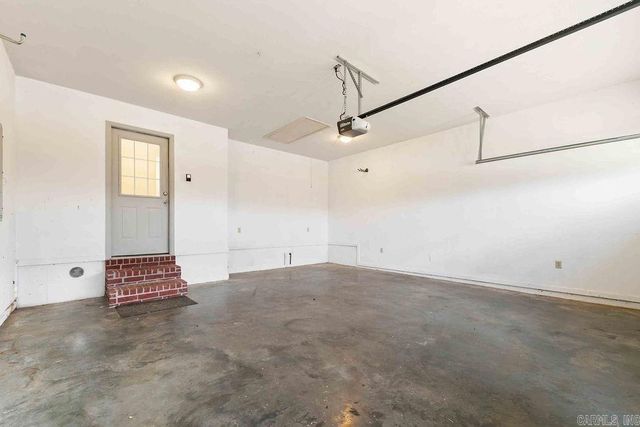2222 Clara Dr, Searcy, AR 72143
