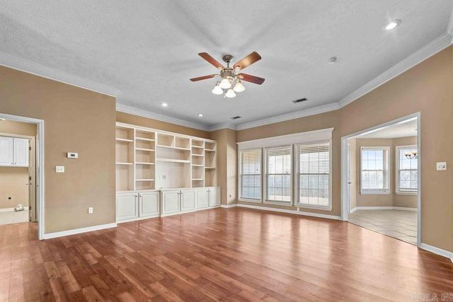2222 Clara Dr, Searcy, AR 72143
