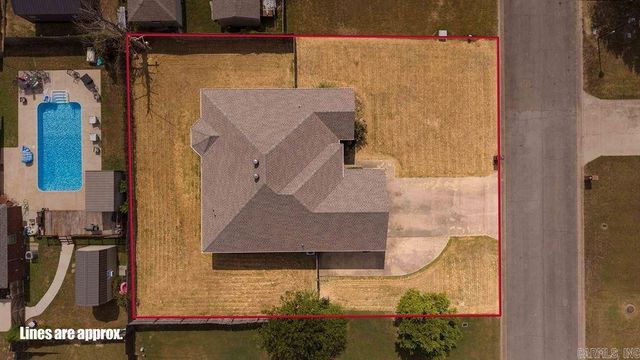 2222 Clara Dr, Searcy, AR 72143