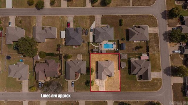 2222 Clara Dr, Searcy, AR 72143