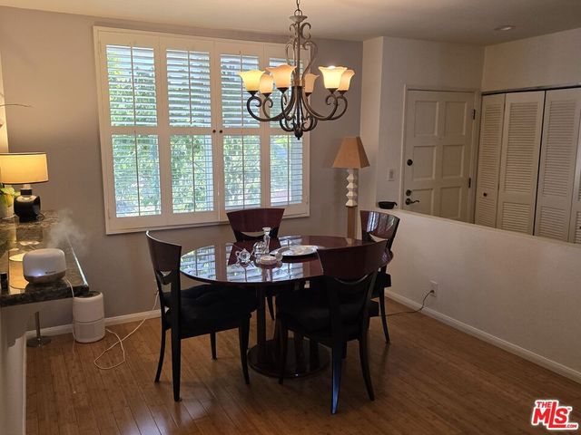 14315 Riverside Drive 105, Sherman Oaks, CA 91423