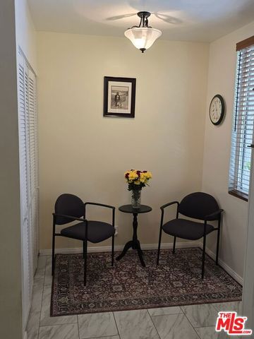 14315 Riverside Drive 105, Sherman Oaks, CA 91423