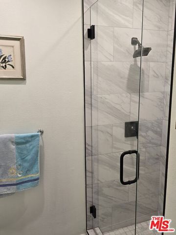 14315 Riverside Drive 105, Sherman Oaks, CA 91423