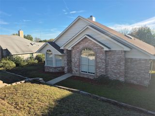 2305 Rockhill Road, Mckinney, TX 75072