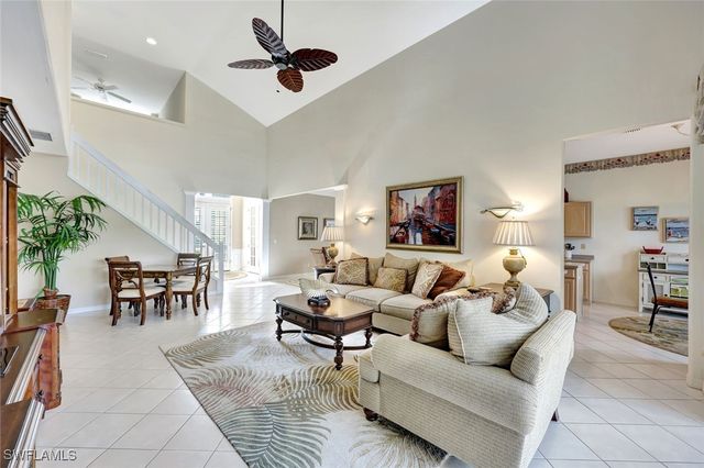 1745 Marsh RUN, Naples, FL 34109