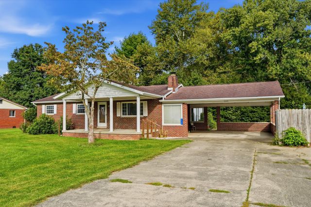 18 Cavill Creek Road, Barboursville, WV 25504