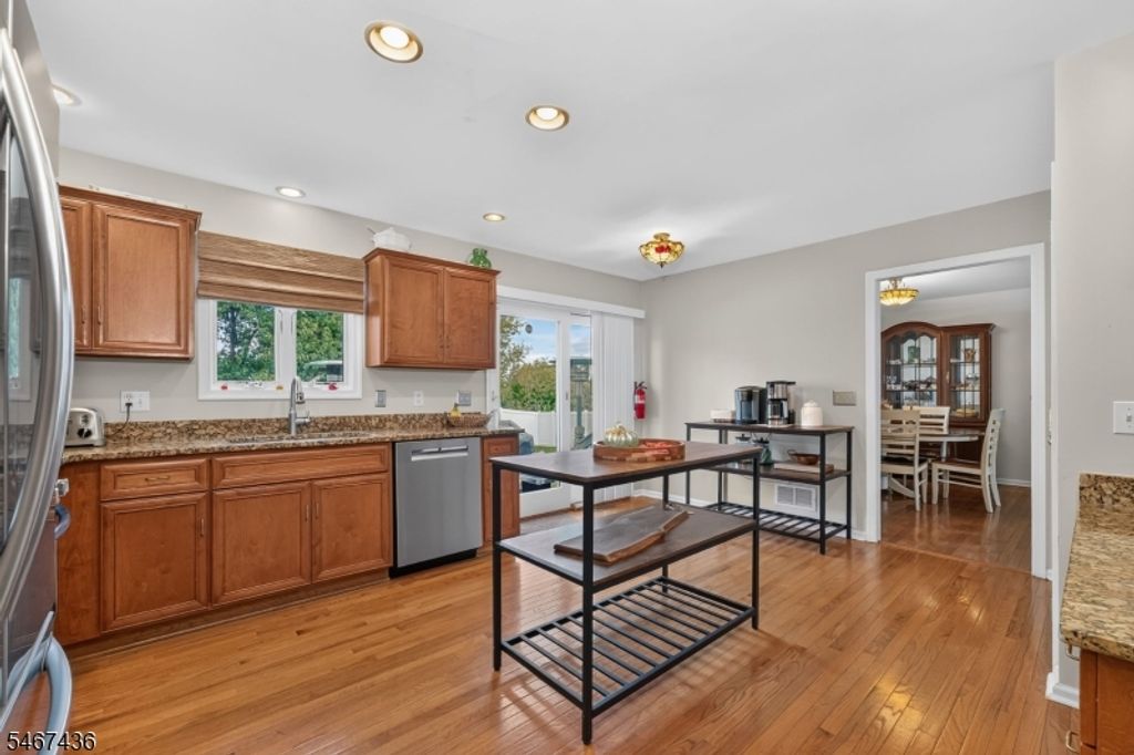 151 S 6Th St, Lopatcong Twp., NJ 08865 — photo 3