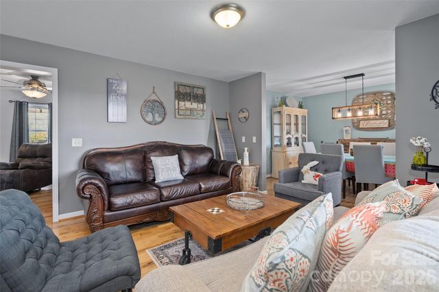 371 Ned Cove Road, Waynesville, NC 28785