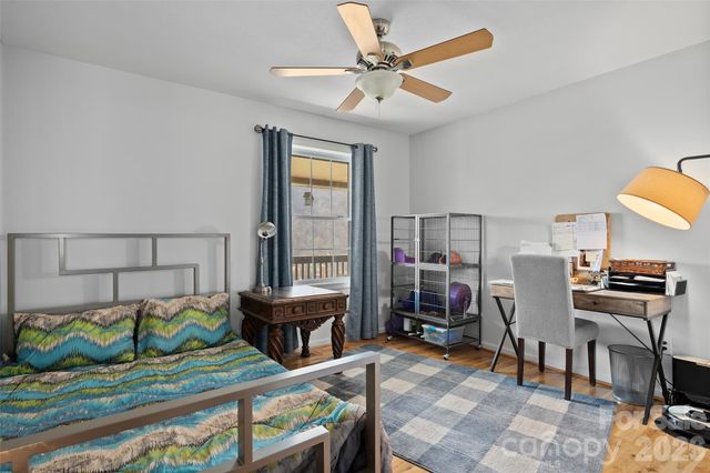 371 Ned Cove Road, Waynesville, NC 28785