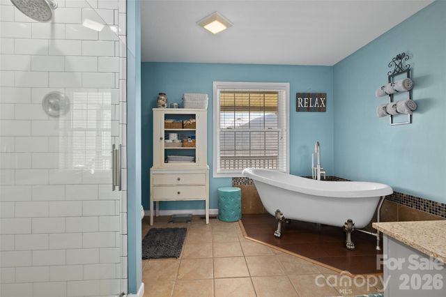 371 Ned Cove Road, Waynesville, NC 28785