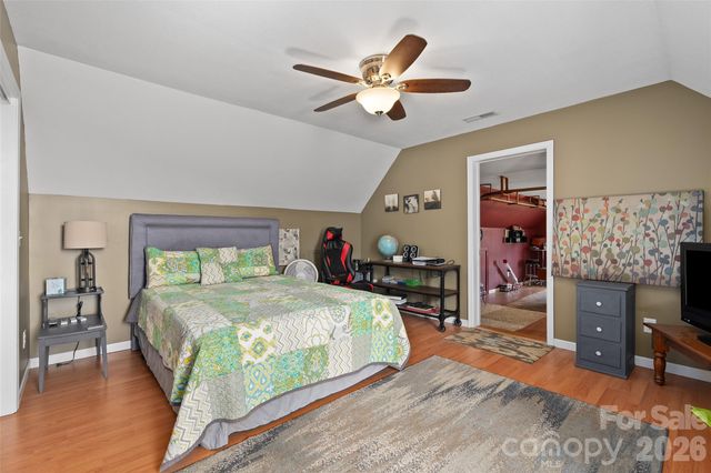 371 Ned Cove Road, Waynesville, NC 28785