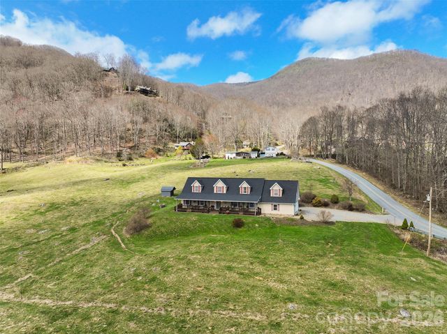 371 Ned Cove Road, Waynesville, NC 28785