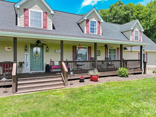 371 Ned Cove Road, Waynesville, NC 28785