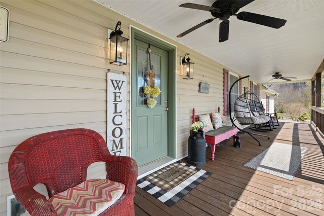 371 Ned Cove Road, Waynesville, NC 28785