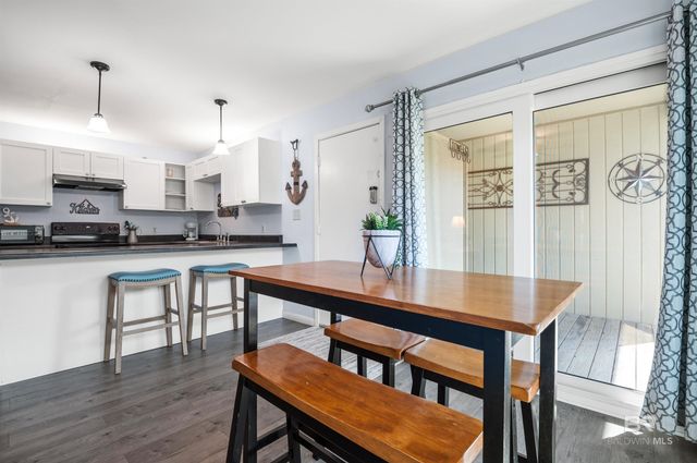 1027 W Beach Boulevard 208, Gulf Shores, AL 36542