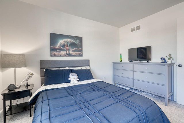 N56W24205 Simona COURT, Sussex, WI 53089