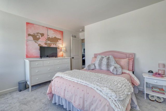 N56W24205 Simona COURT, Sussex, WI 53089