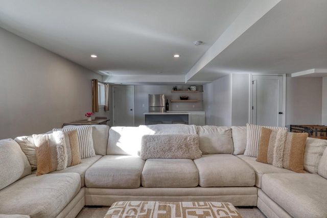 N56W24205 Simona COURT, Sussex, WI 53089