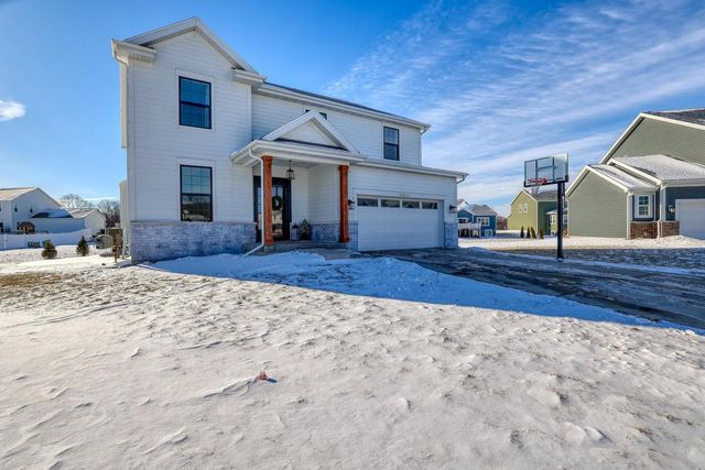 N56W24205 Simona COURT, Sussex, WI 53089