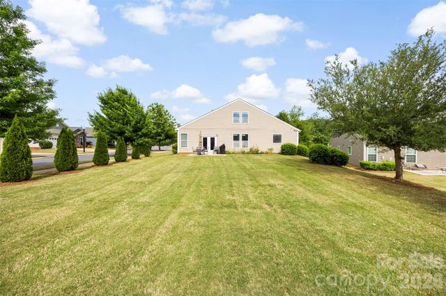 700 Wood Lily Drive, Belmont, NC 28012