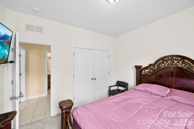 700 Wood Lily Drive, Belmont, NC 28012