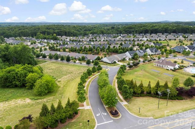 700 Wood Lily Drive, Belmont, NC 28012