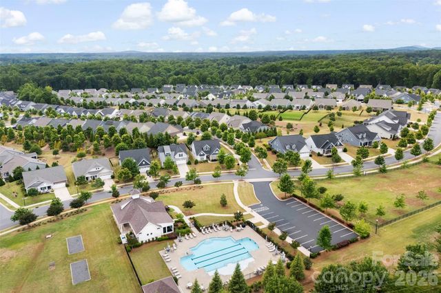 700 Wood Lily Drive, Belmont, NC 28012