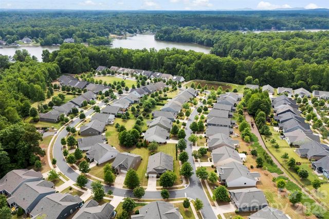 700 Wood Lily Drive, Belmont, NC 28012
