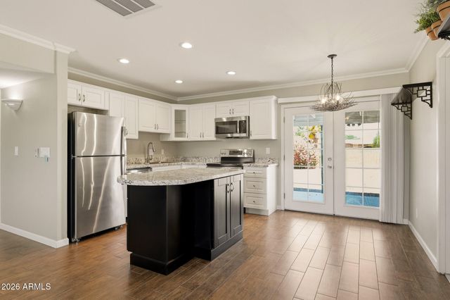 2310 E BETTY ELYSE Lane, Phoenix, AZ 85022