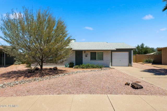 2310 E BETTY ELYSE Lane, Phoenix, AZ 85022