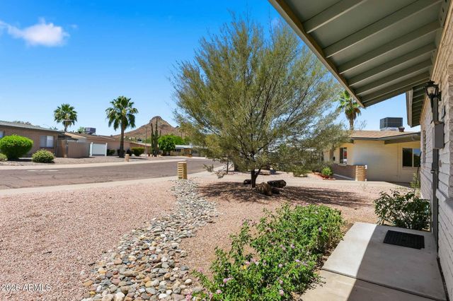2310 E BETTY ELYSE Lane, Phoenix, AZ 85022