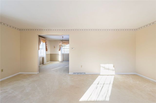 1127 Mckenna Way, Unity Twp, PA 15601