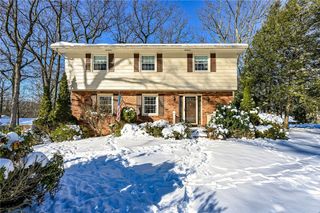 1127 Mckenna Way, Unity Twp, PA 15601